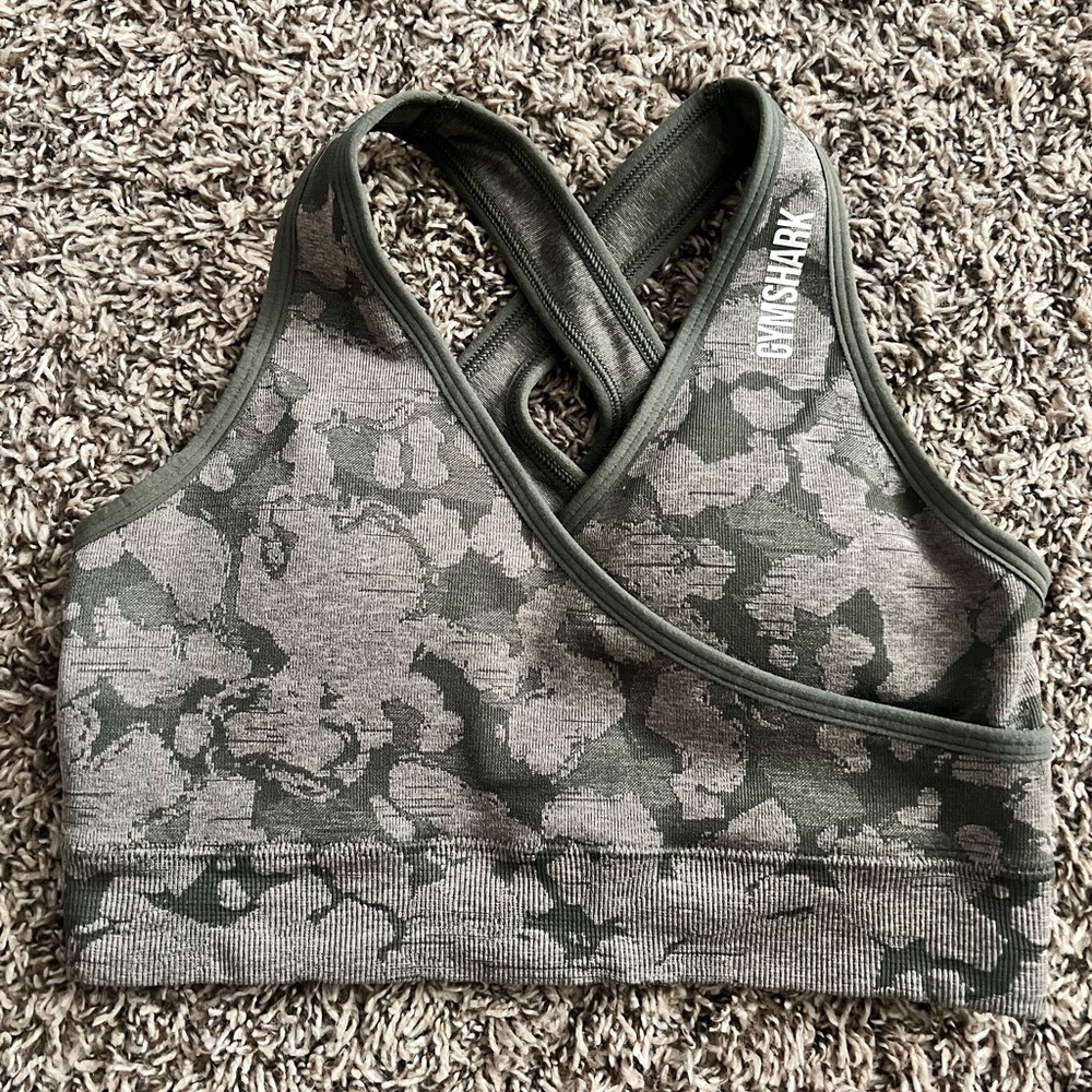 S | Gymshark Adapt Camo Seamless Sports Bra - Green